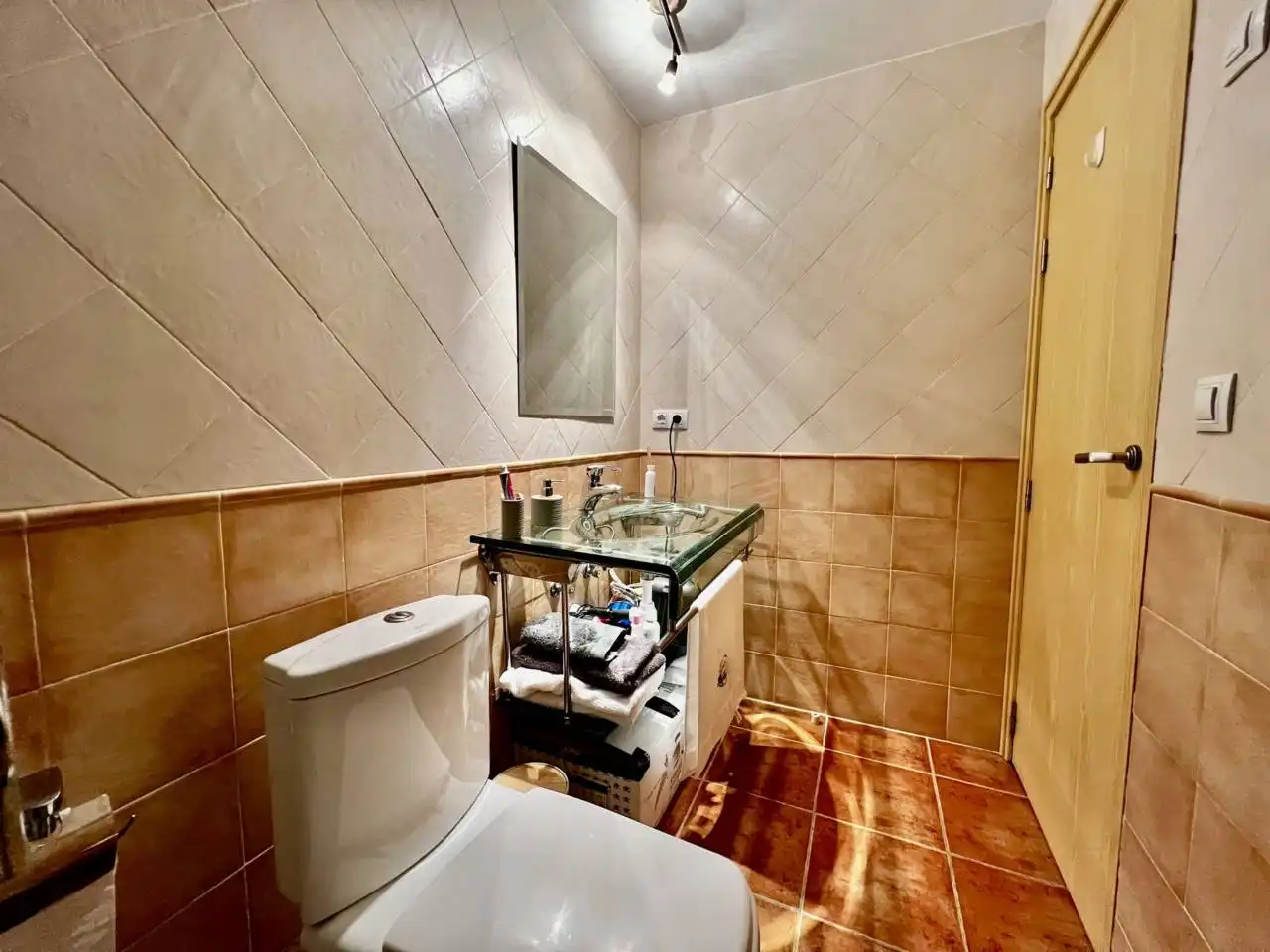 Baño de Apartamento de alquiler en Alp con Calefacción, Terraza y Amueblado
