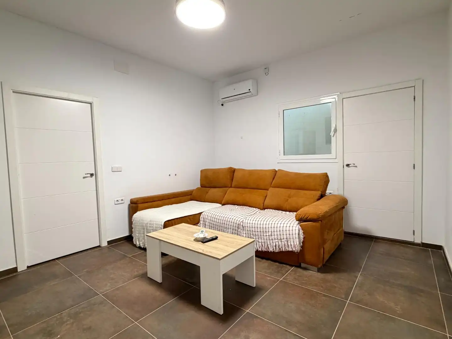 Sala d'estar de Casa o xalet en venda en El Viso del Alcor