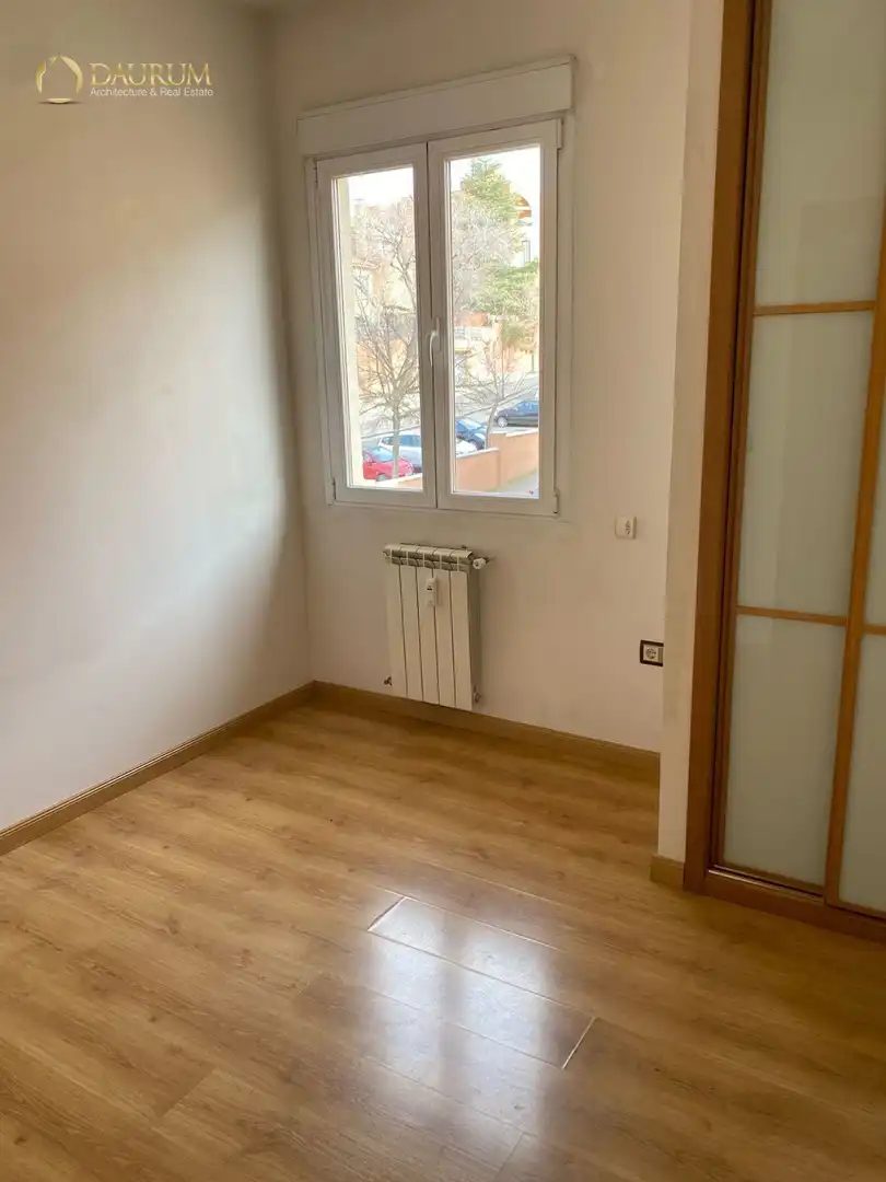 Schlafzimmer von Wohnung zum Verkauf in Madrid mit Klimaanlage, Heizung und Terrasse