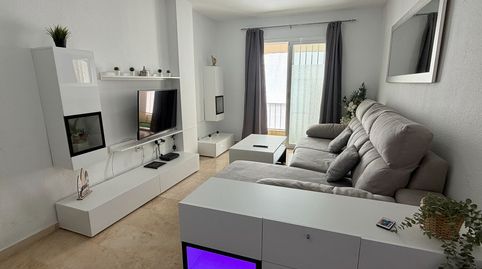 Foto 3 de Apartamento de alquiler en Timon, Zona Centro Comercial Torrequebrada, Benalmádena