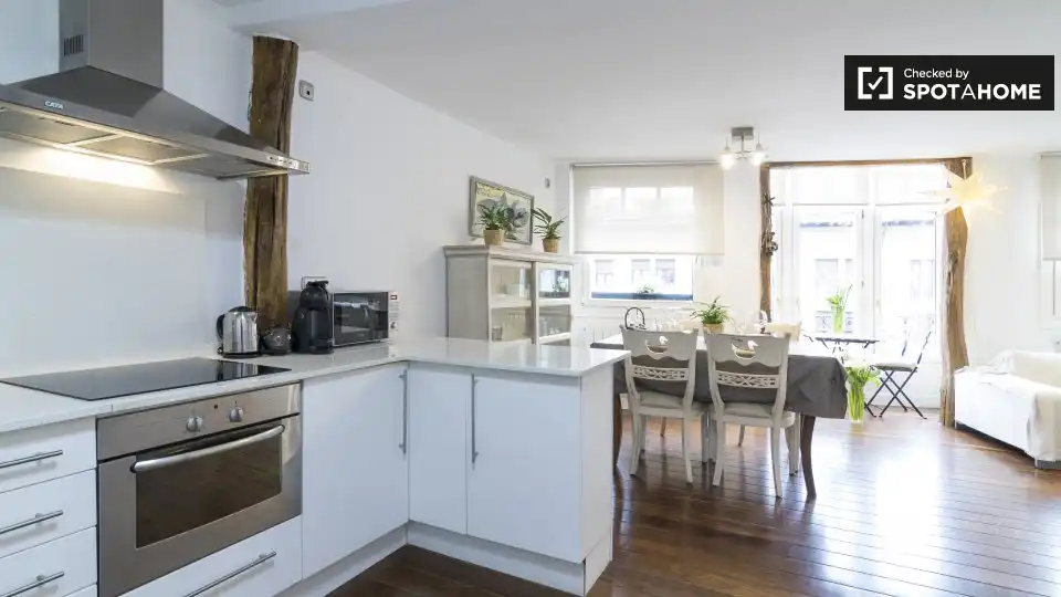 Cocina de Apartamento para compartir en Bilbao  con Aire acondicionado, Calefacción y Terraza