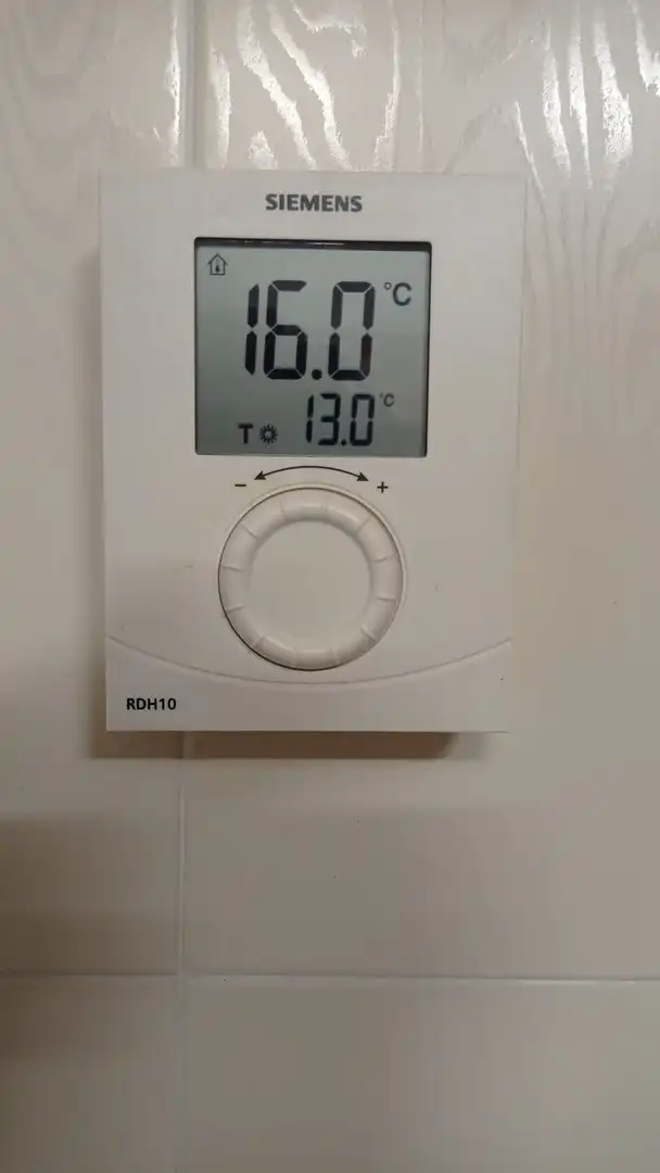 Adossat amb terrassa en venda a Monzón, imagen 14