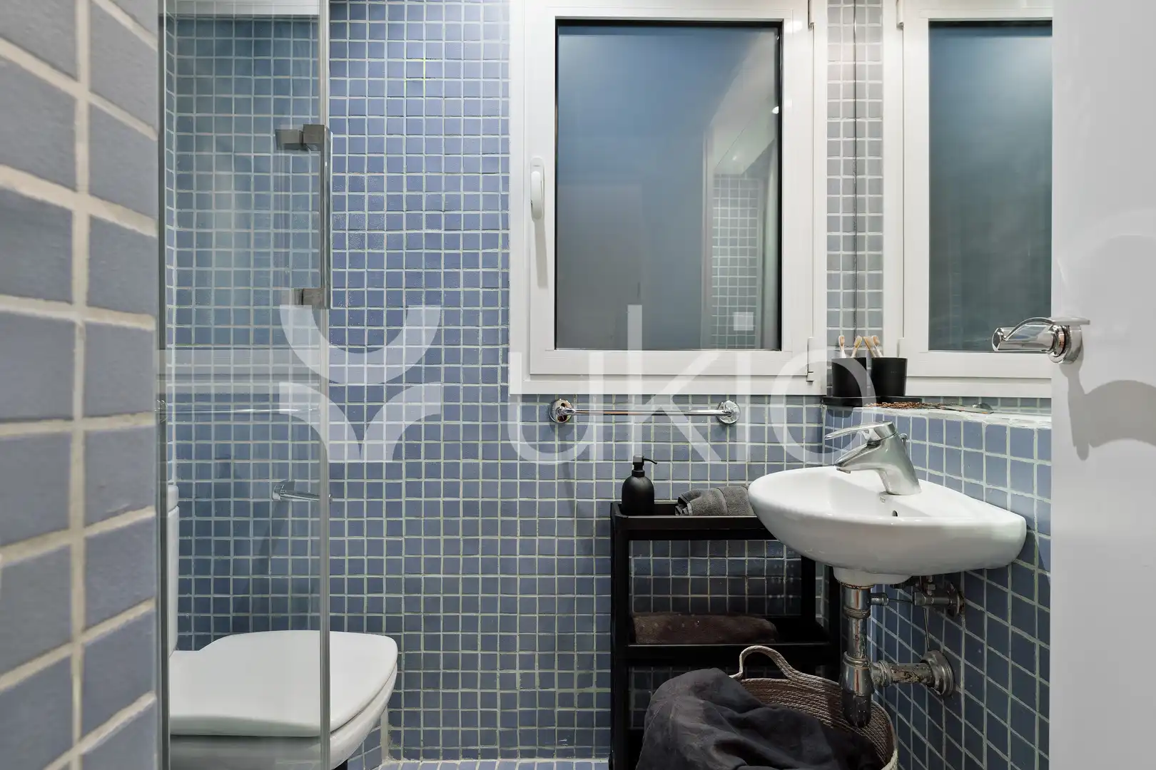 Baño de Apartamento de alquiler en Barcelona con Aire acondicionado, Calefacción y Amueblado
