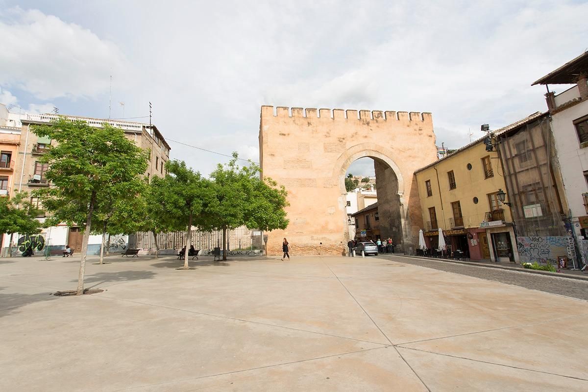 Vista exterior de Piso de alquiler en  Granada Capital