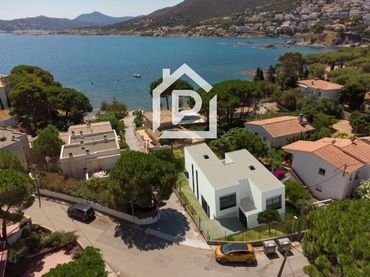 Casa con piscina in vendita a Carboneres