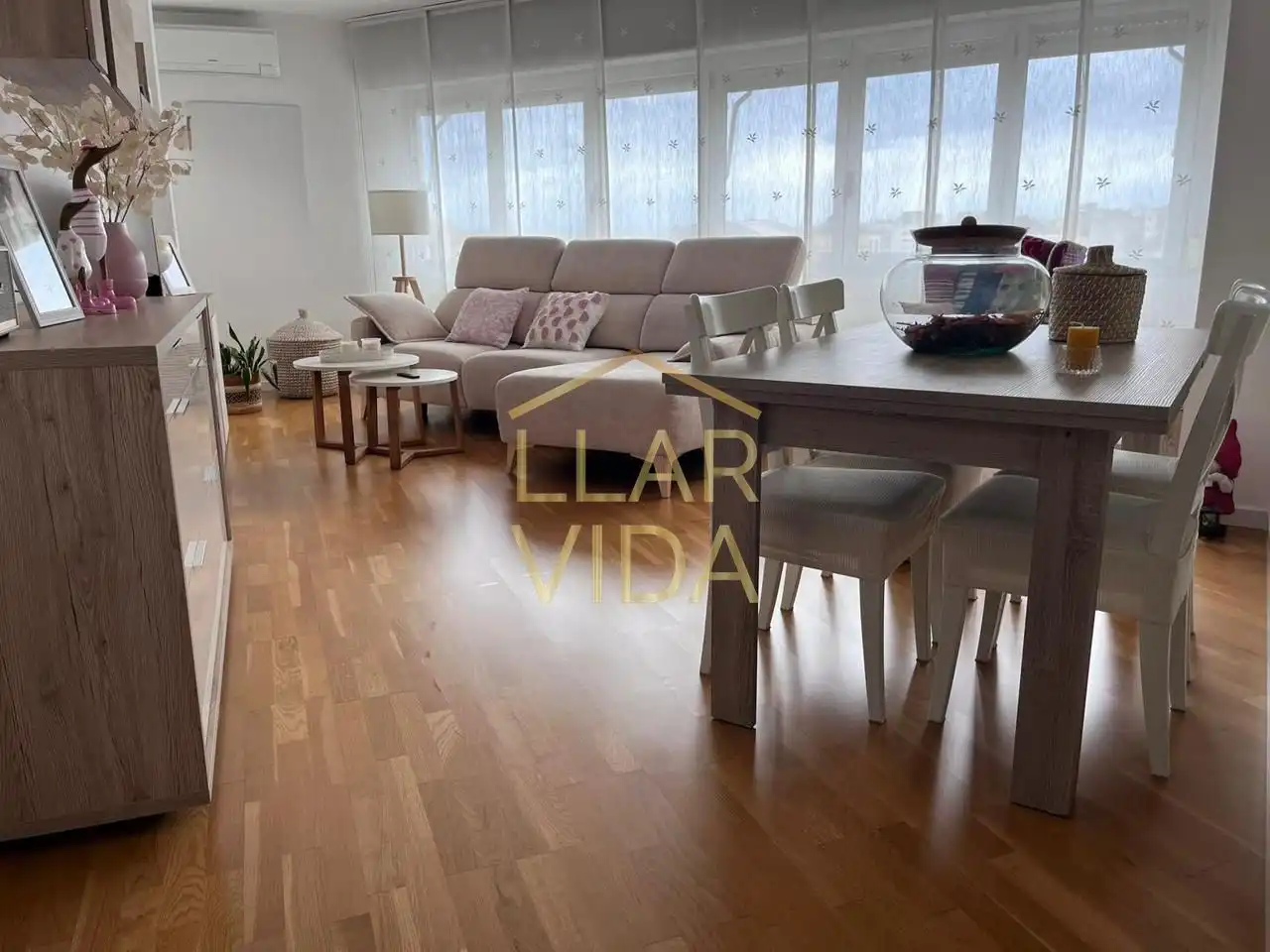 Sala d'estar de Pis en venda en Lleida amb Aire condicionat, Calefacció i Parquet