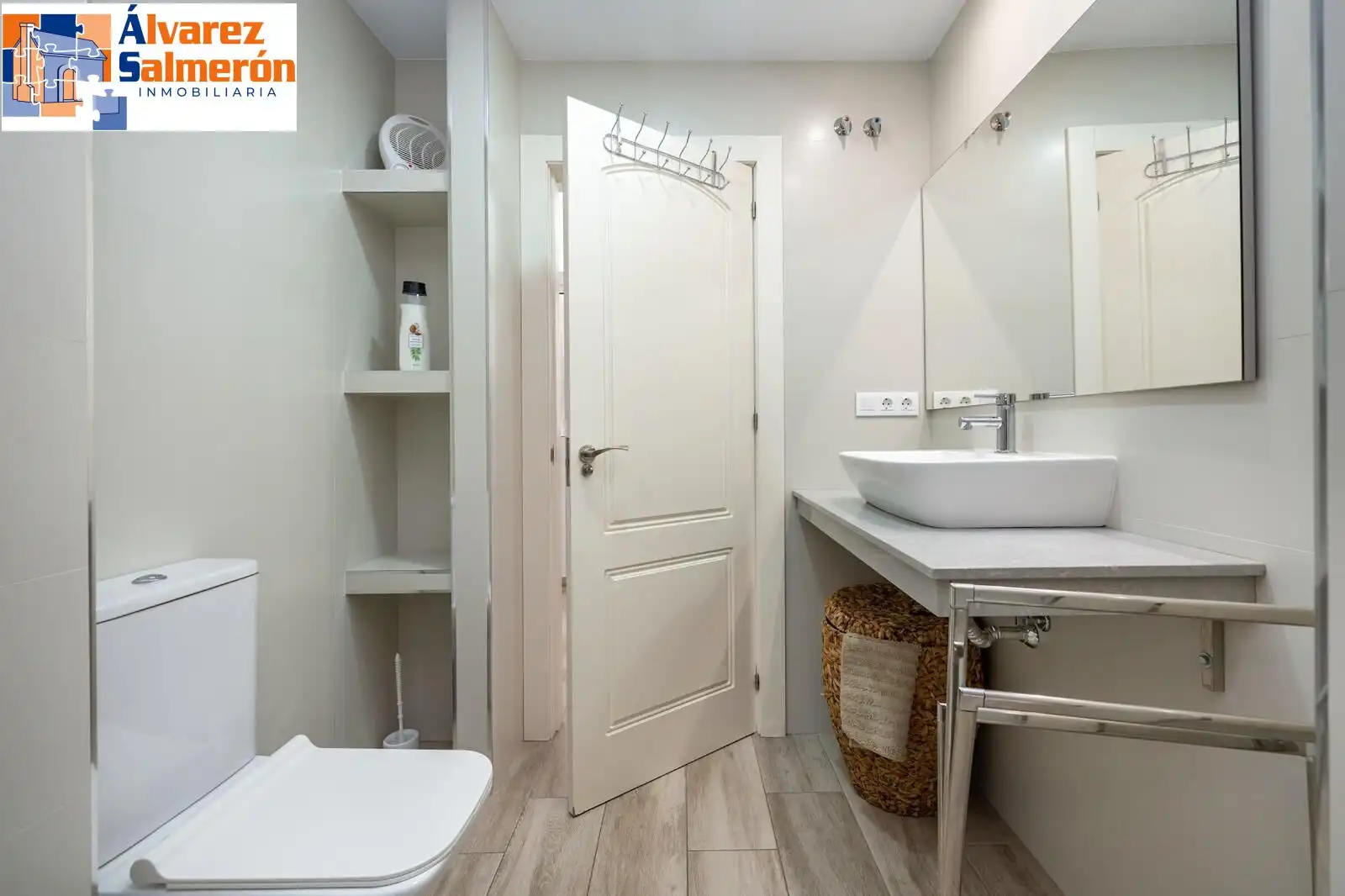 Baño de Piso en venta en Granada
