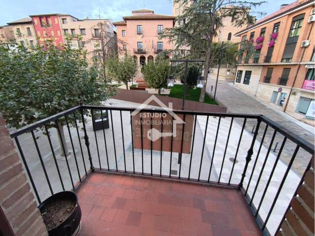 Piso en Venta en Carretera Entrena en Navarrete