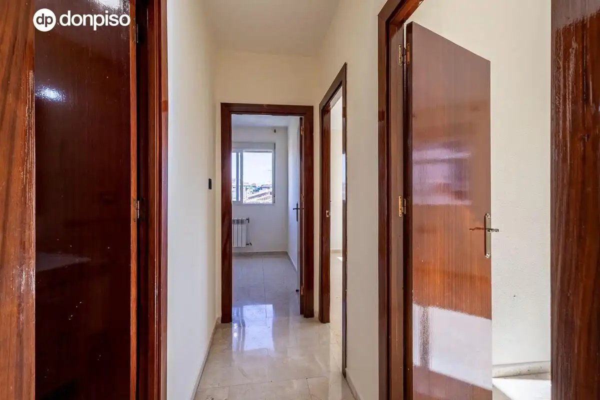 Flat for sale in Granada  with Air Conditioner, Heating and Terrace