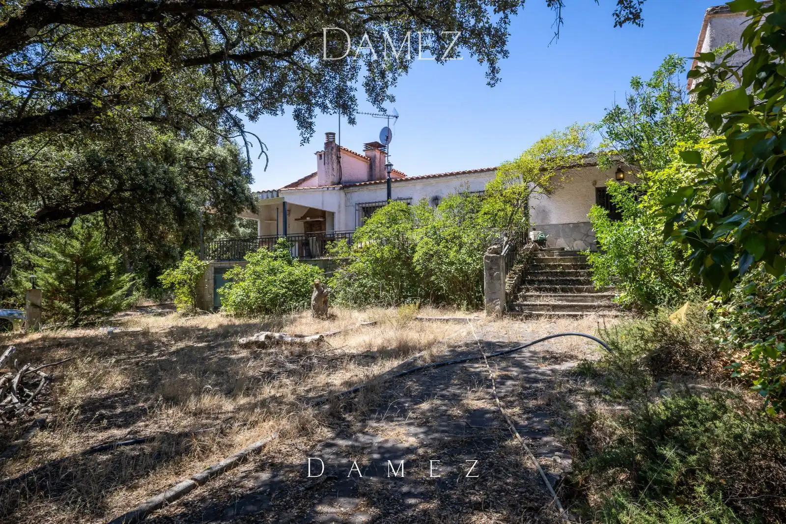 Exterior view of Houses for sale in Villanueva de la Cañada  with Terrace, Storage room and Swimming Pool