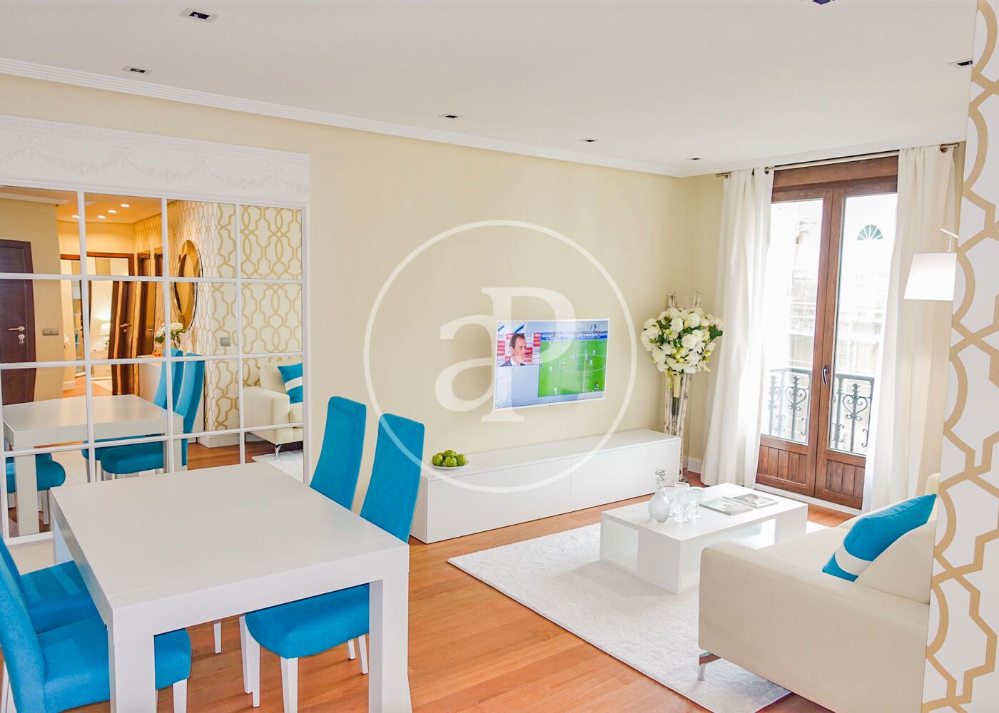 Sala d'estar de Pis de lloguer en  Madrid Capital amb Aire condicionat, Calefacció i Moblat