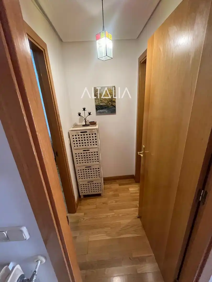Habitación de Casa adosada en venta en Cuenca con Calefacción, Piscina y Piscina comunitaria