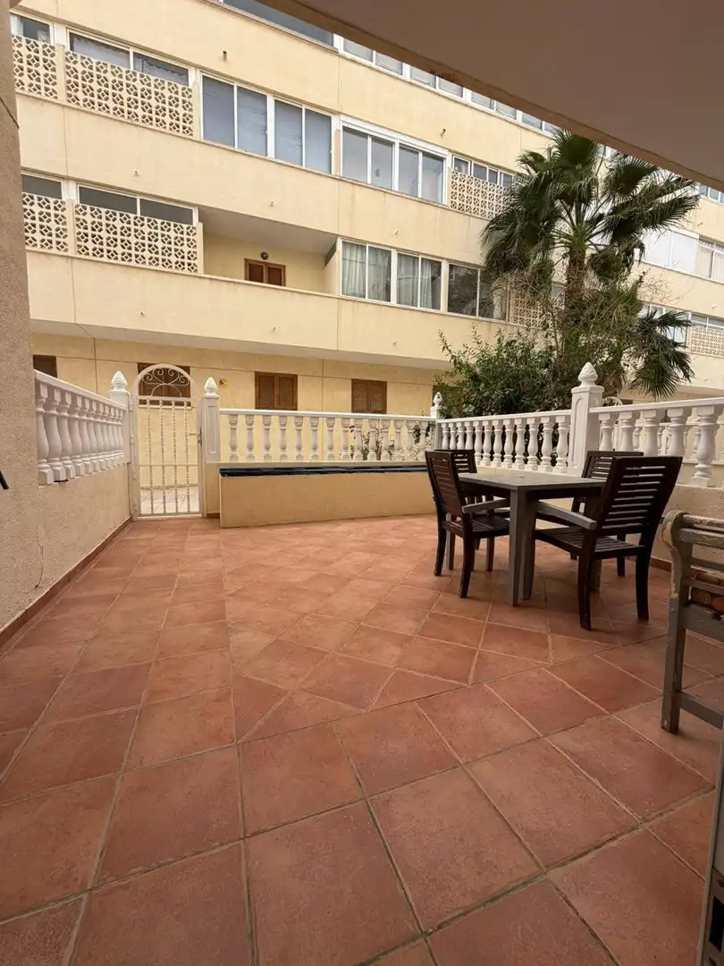 Apartamento con jardín en venta en Orihuela Costa, imagen 3