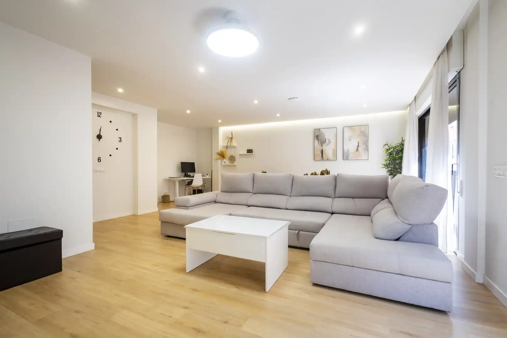 Sala d'estar de Pis en venda en Santa Cruz de Tenerife amb Traster