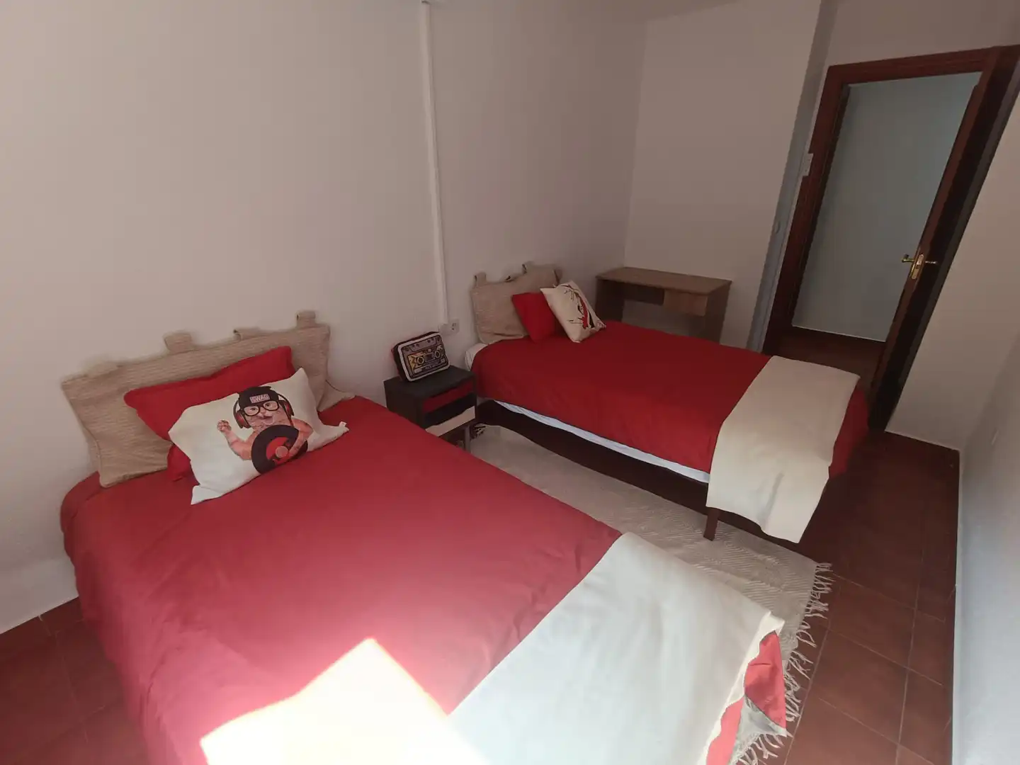 Habitación de Piso de alquiler en Granada con Aire acondicionado, Calefacción y Amueblado