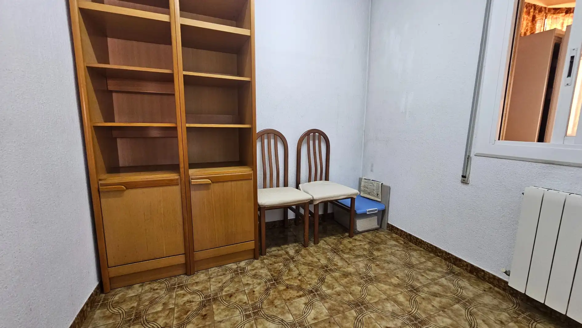 Wohnung zum Verkauf in Sabadell mit Klimaanlage, Heizung und Balkon
