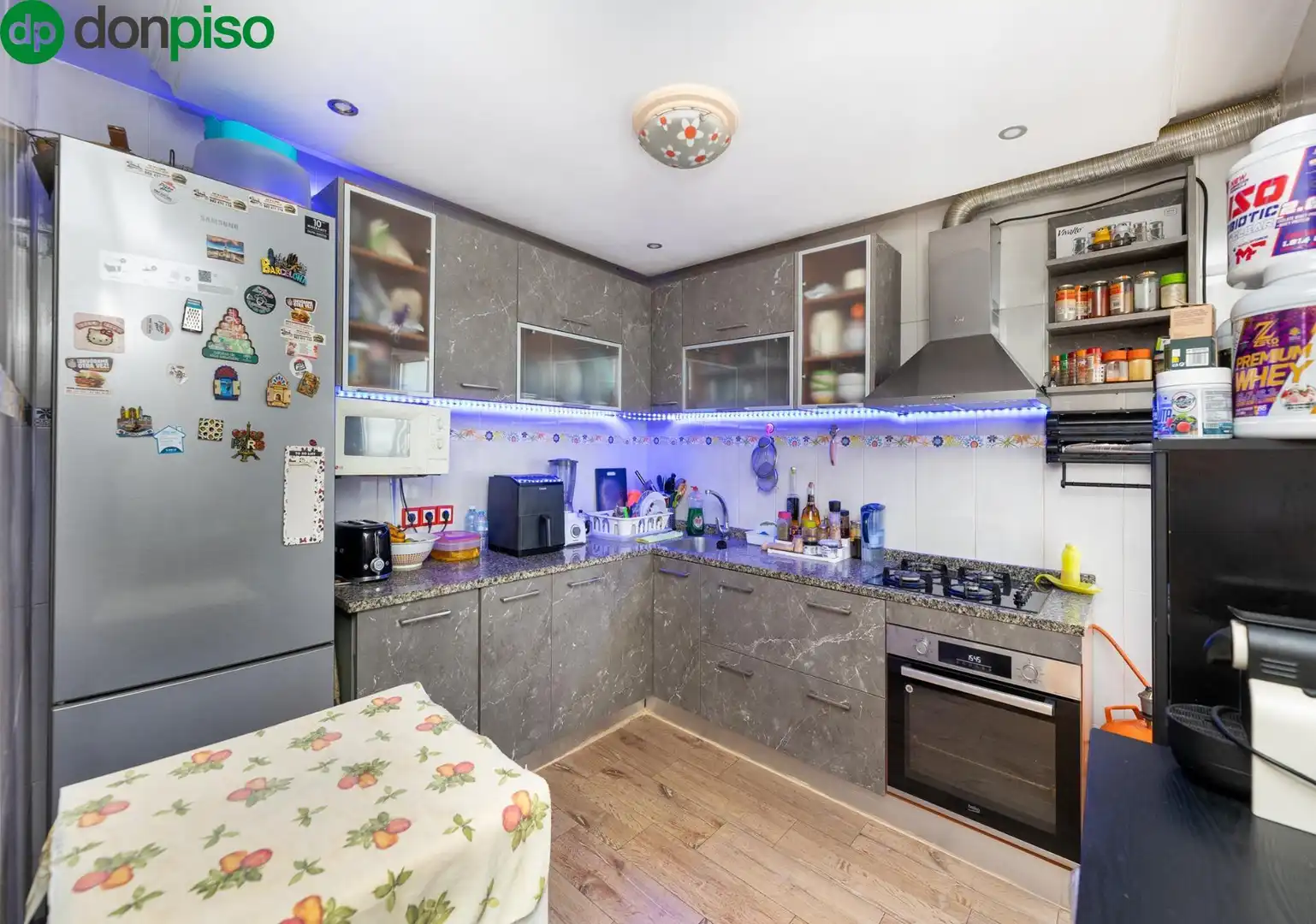 Cocina de Piso en venta en Granada con Aire acondicionado, Terraza y Balcón