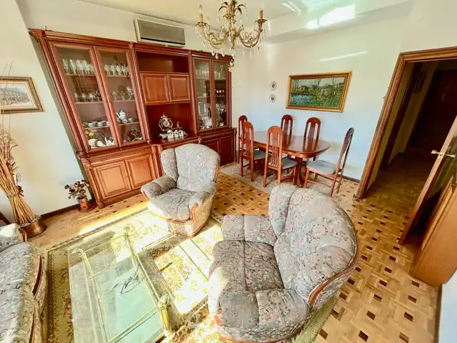 Sala d'estar de Pis en venda en Madrid amb Calefacció, Terrassa i Moblat