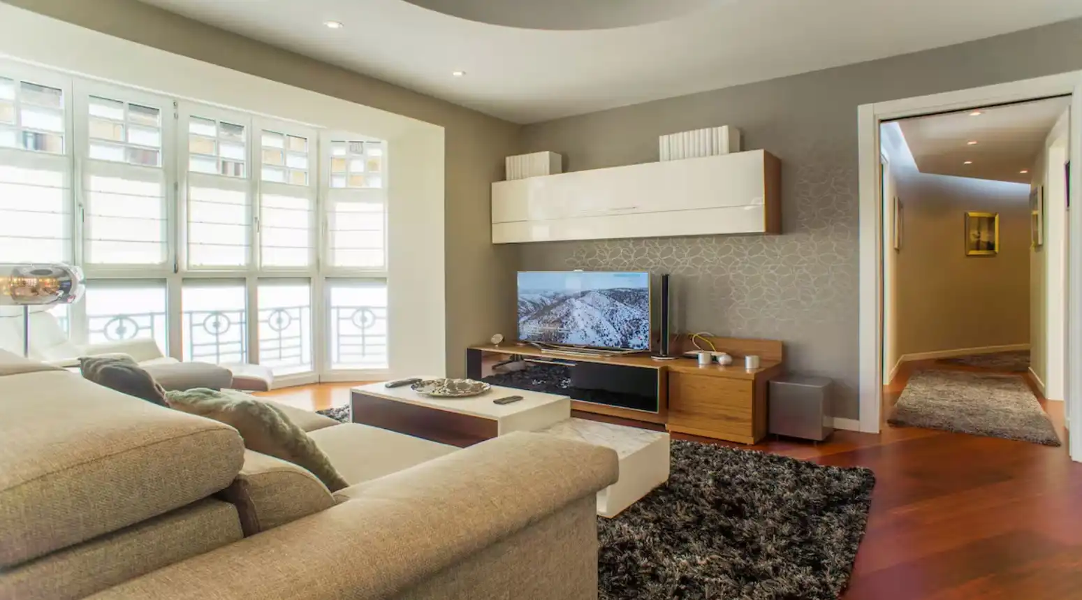 Sala d'estar de Apartament de lloguer en Donostia - San Sebastián  amb Aire condicionat, Calefacció i Parquet