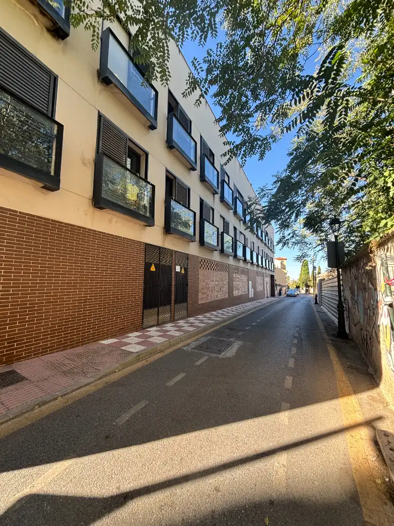 Vista exterior de Apartamento de alquiler en Cájar con Aire acondicionado, Calefacción y Amueblado