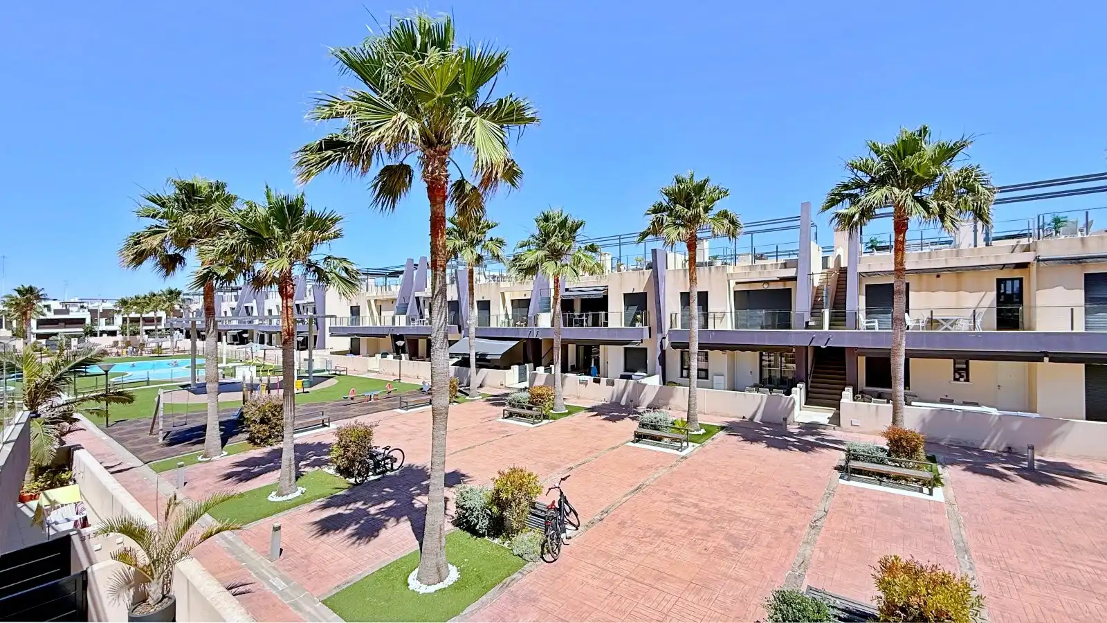 Vista exterior de Ático en venta en Pilar de la Horadada con Amueblado