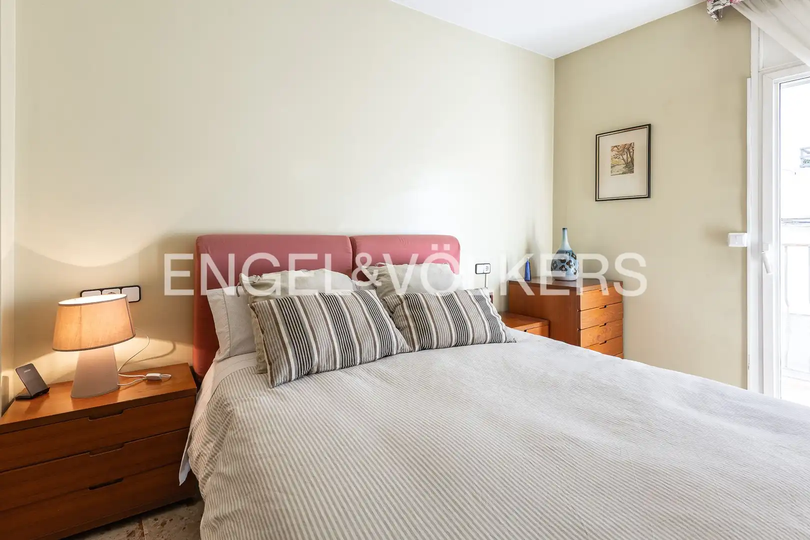 Habitación de Piso en venta en Terrassa con Aire acondicionado, Calefacción y Terraza