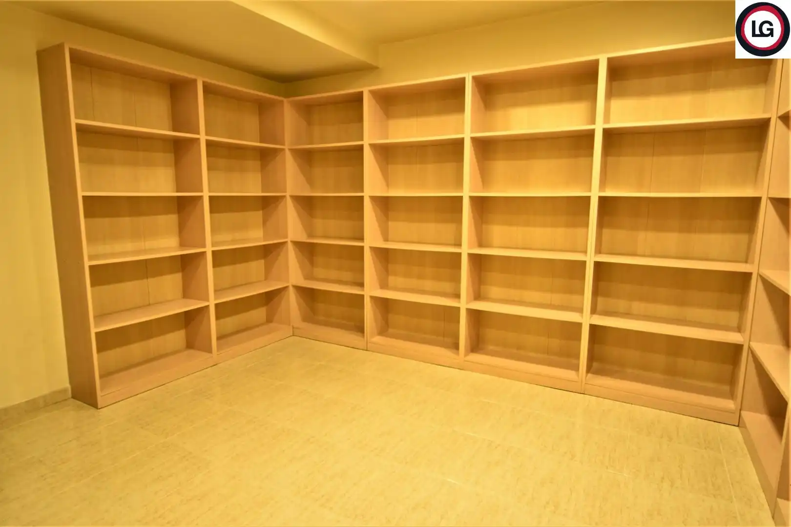 Office space with lift for sale in Pallars 6, imagen 30