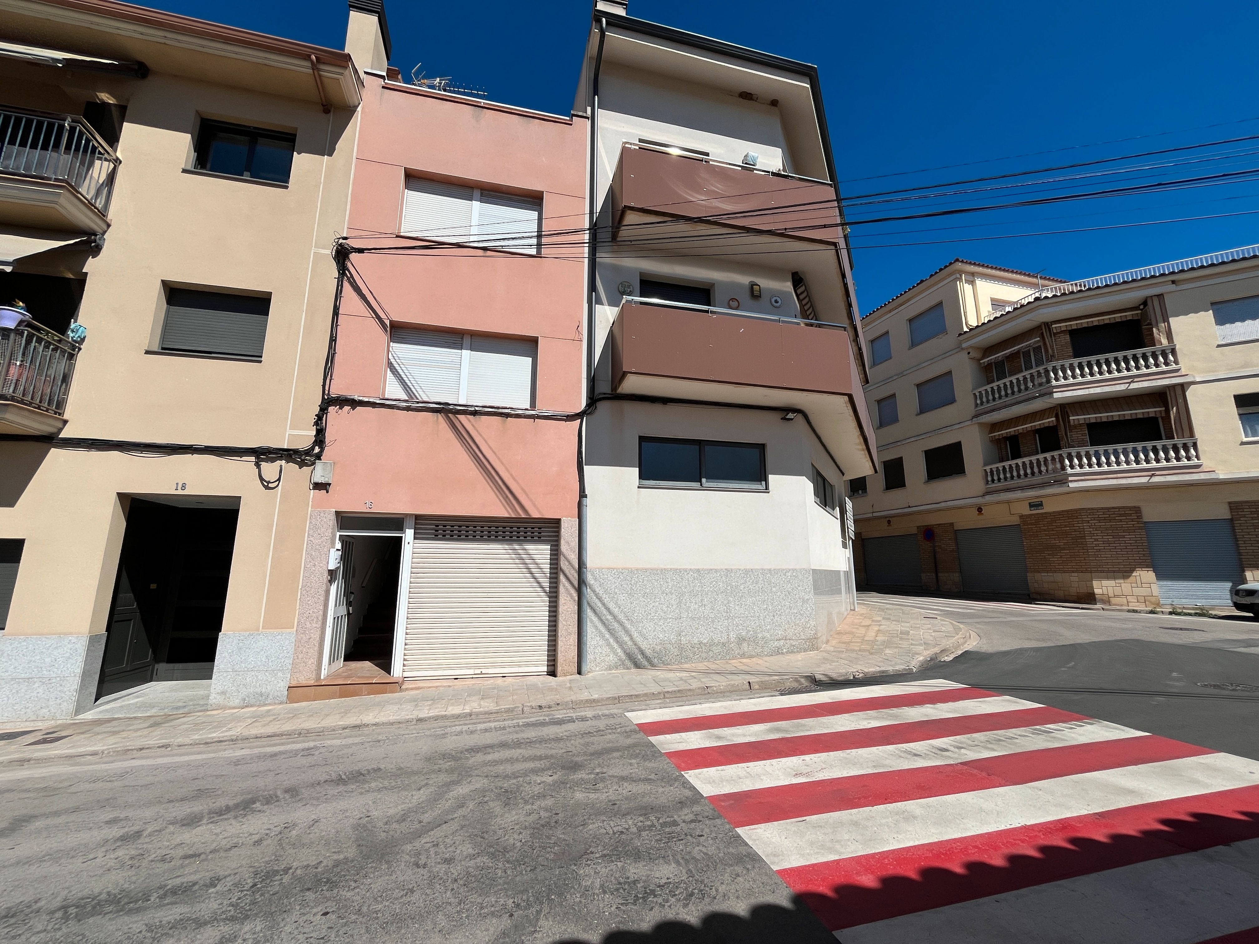 Vista exterior de Casa adosada de lloguer en Sallent amb Calefacció