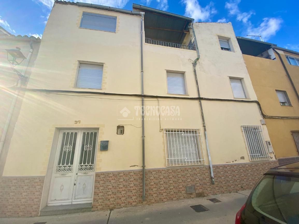Single-family semi-detached for sale in Torreperogil