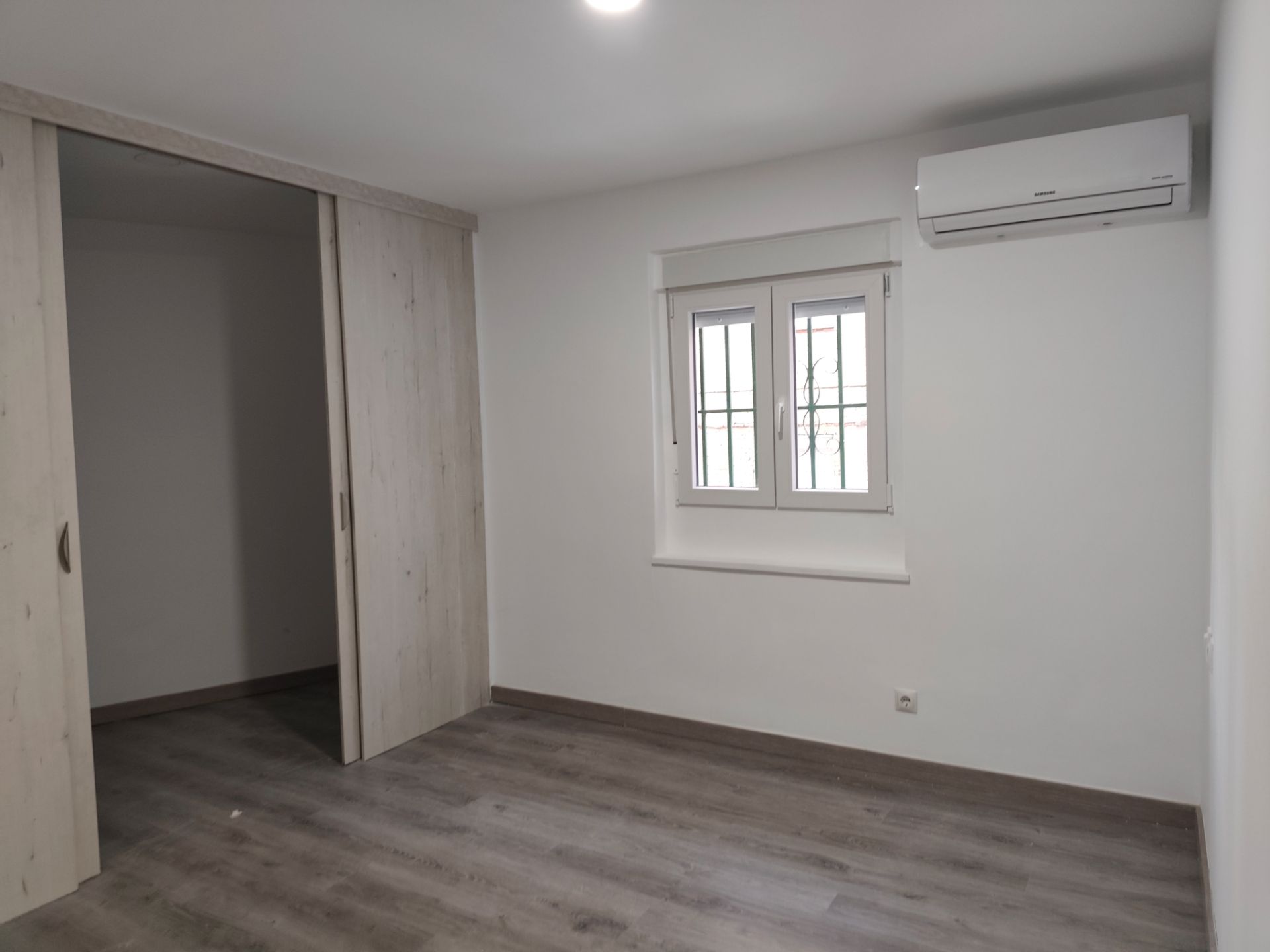 Dormitori de Pis en venda en  Madrid Capital amb Aire condicionat, Calefacció i Forn