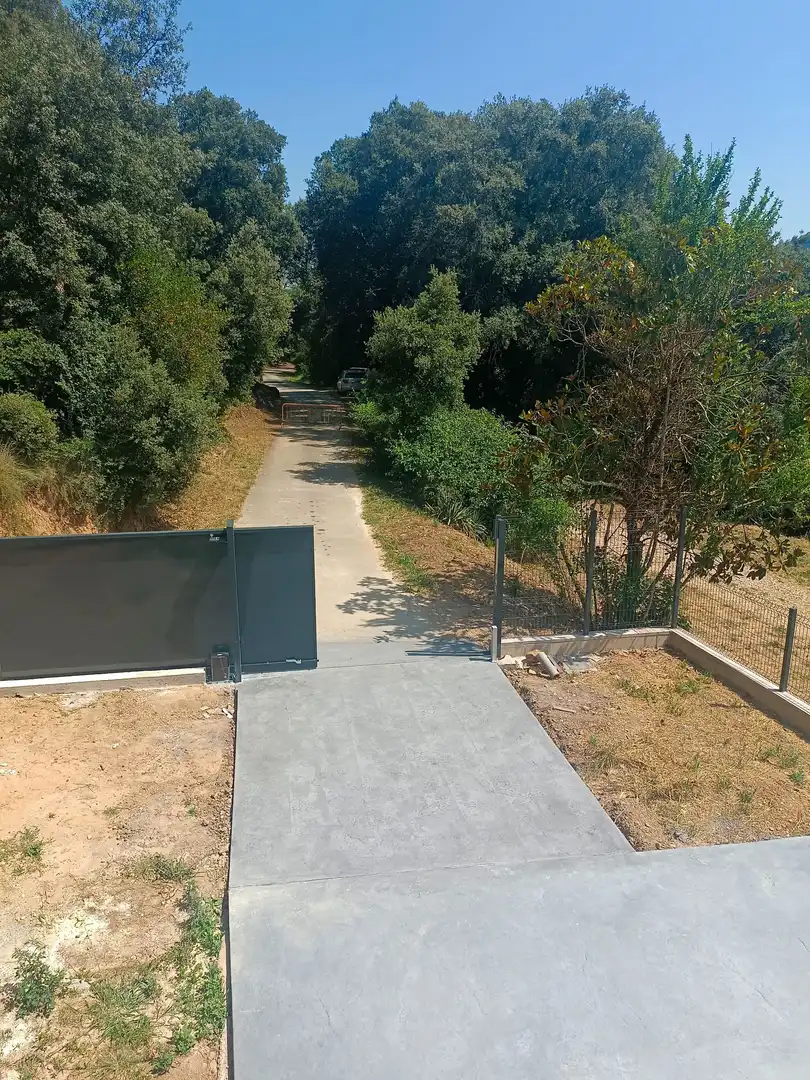 Aparcament de Casa o xalet de lloguer en Sant Aniol de Finestres amb Aire condicionat, Calefacció i Jardí privat