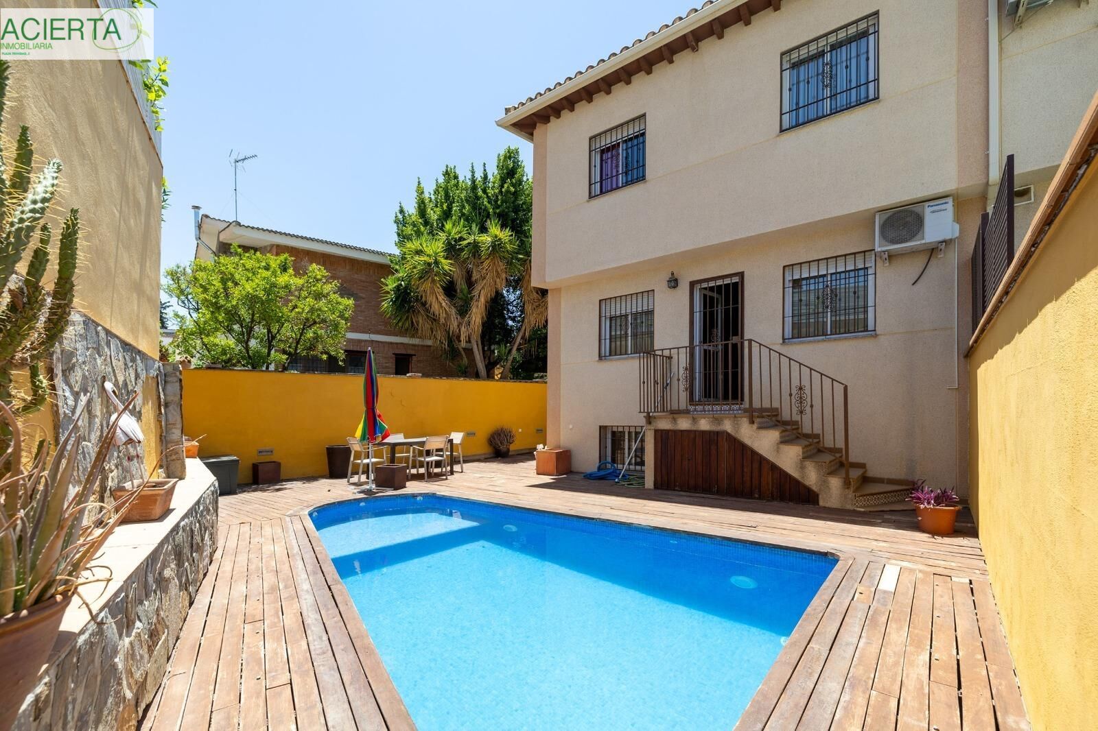 Swimming pool of Single-family semi-detached for sale in Cájar  with Private garden and Swimming Pool