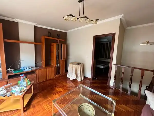 Sala de estar de Casa o chalet en venta en Vigo  con Parquet