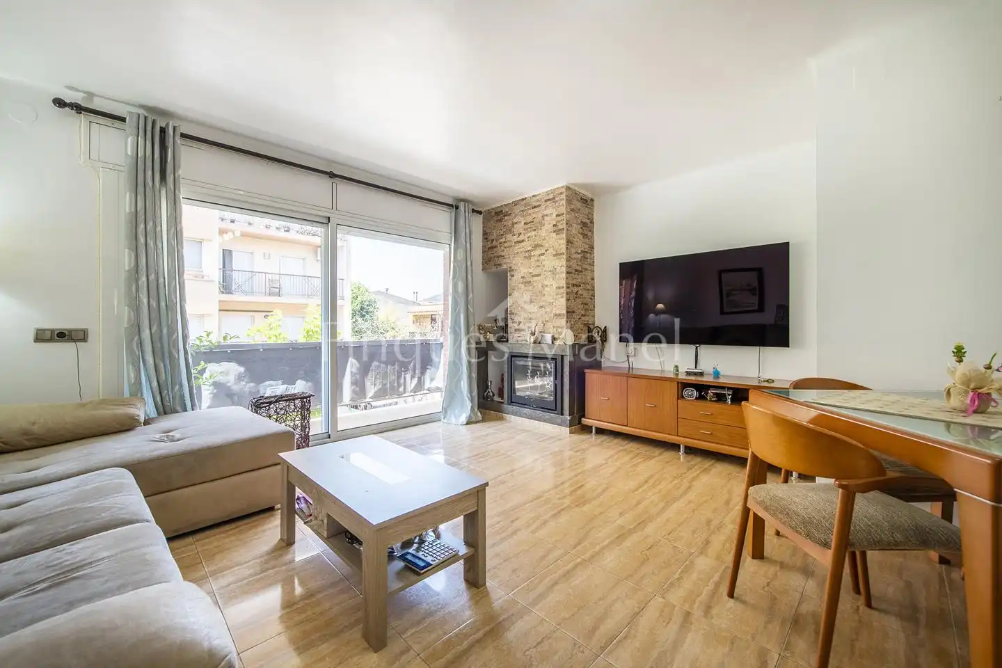 Living room of Houses for sale in Bescanó, Girona