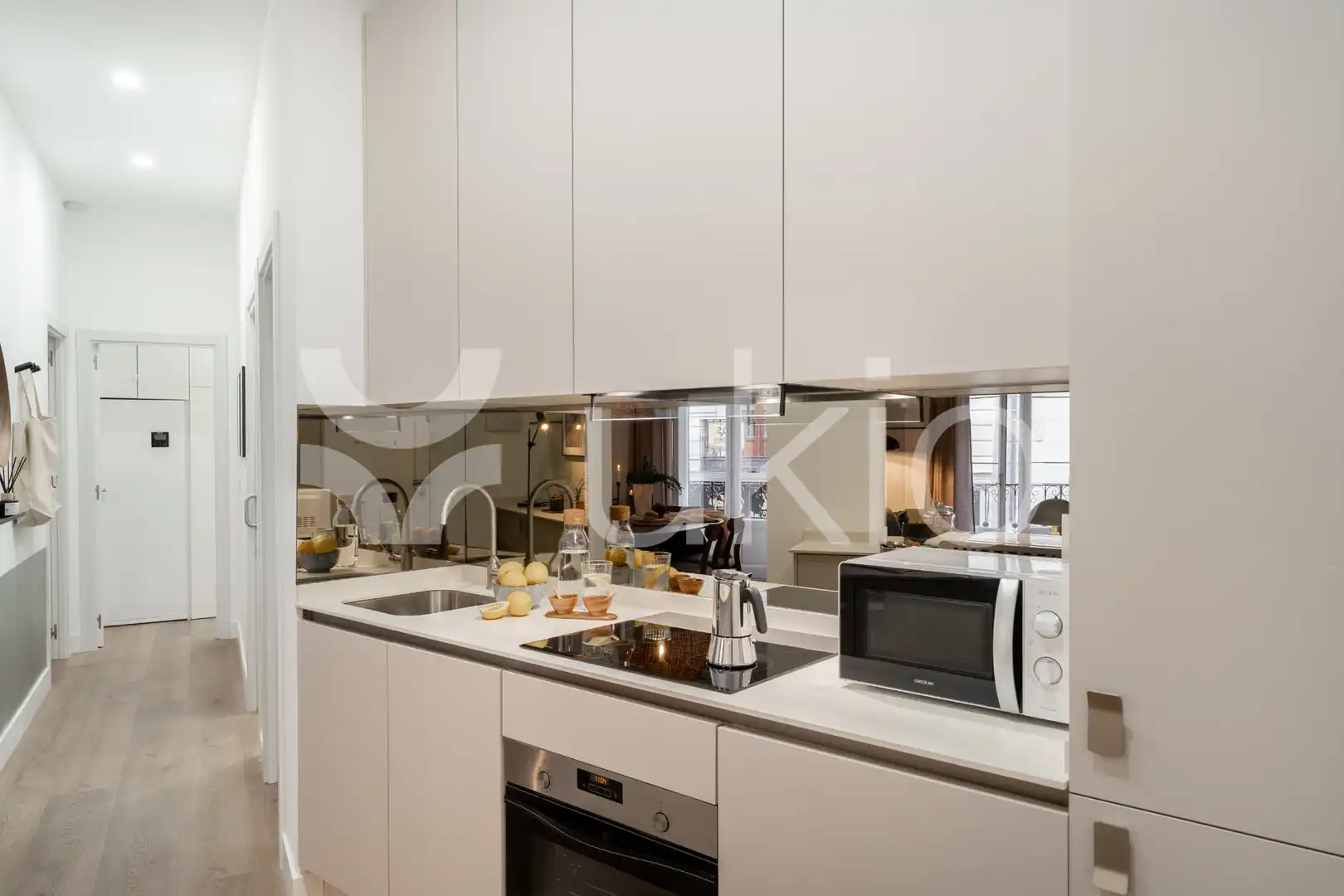 Kitchen of Apartments for rent in Madrid  with Heating, Furnished and Oven