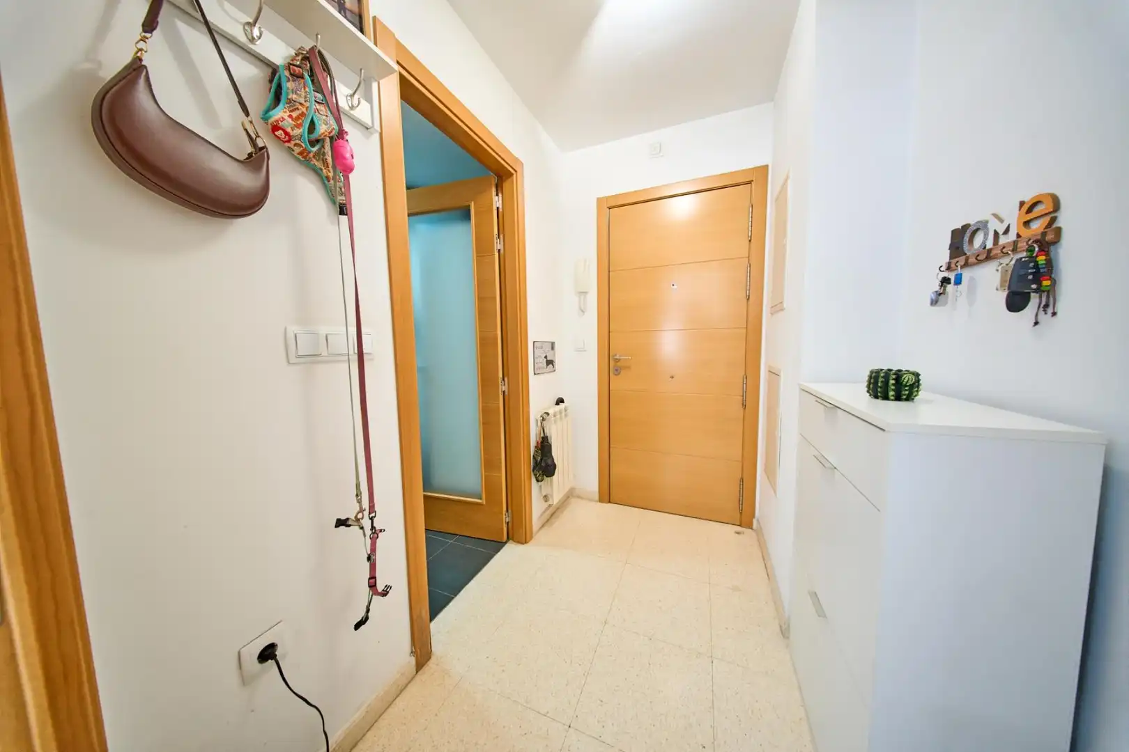 Wohnung zum Verkauf in Granada mit Heizung, Privatgarten und Gemeinschaftspool