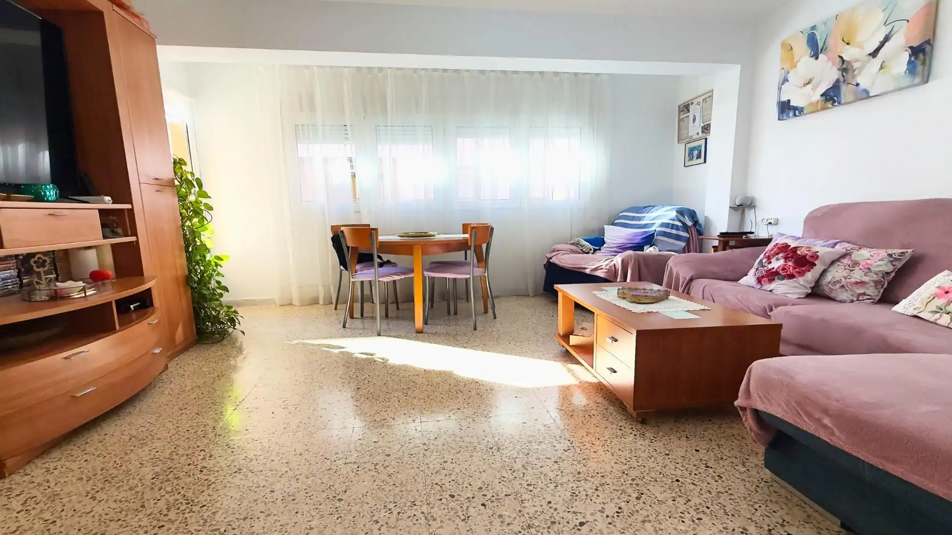Living room of Flat for sale in Benidorm  with Furnished and Balcony