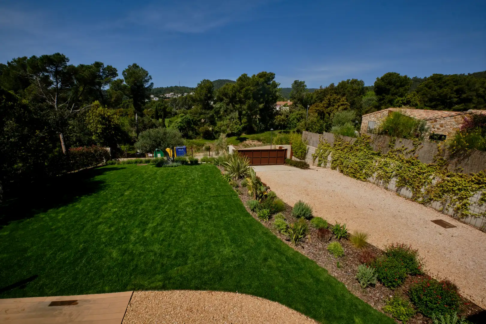 Garden of Houses for rent in Mont-ras  with Air Conditioner, Heating and Private garden
