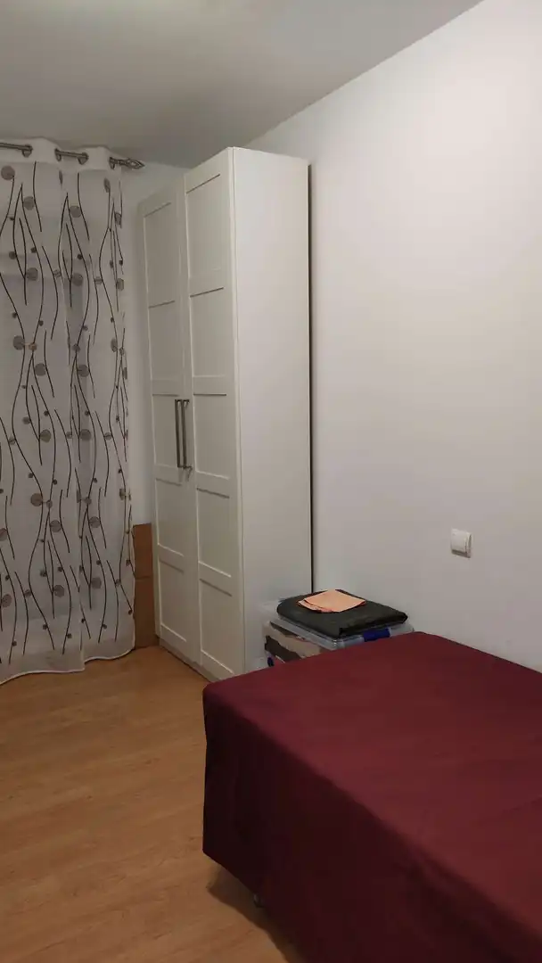 Bedroom of Flat for share in  Madrid Capital  with Air Conditioner, Terrace and Furnished