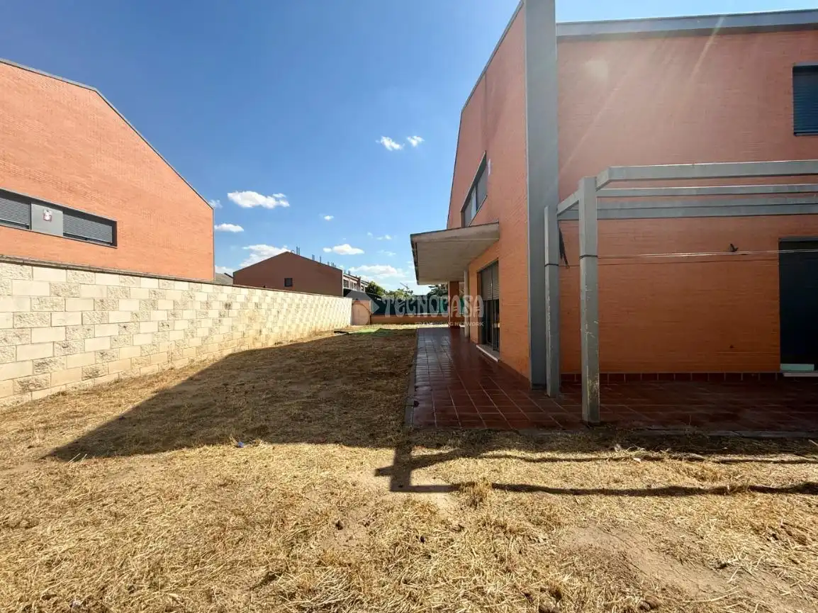 Detached homes for sale in Alovera  with Heating and Alarm