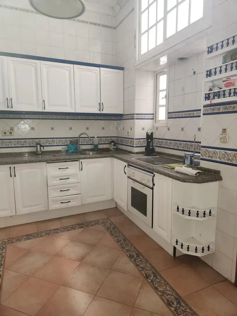 Kitchen of Houses for sale in San Fernando