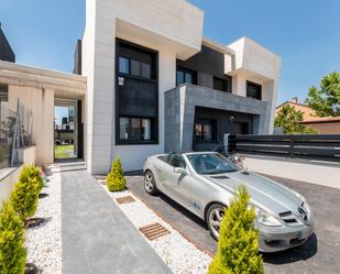 Exterior view of Single-family semi-detached for sale in Navalcarnero  with Heating, Private garden and Terrace