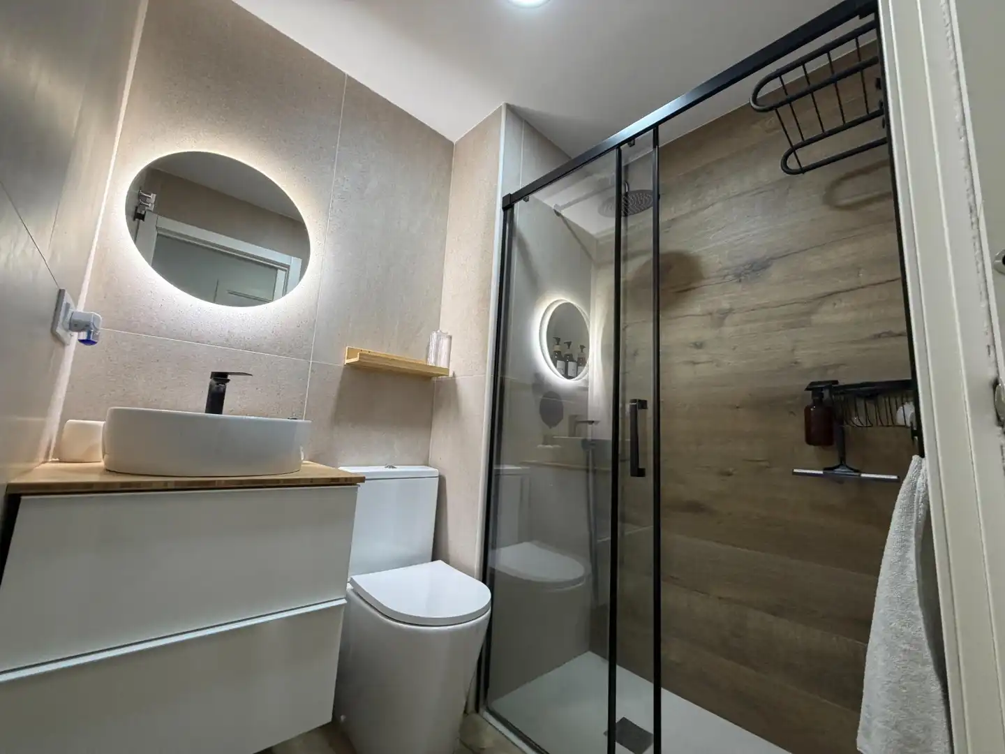 Badezimmer von Wohnung zum Verkauf in San Fernando mit Abstellraum