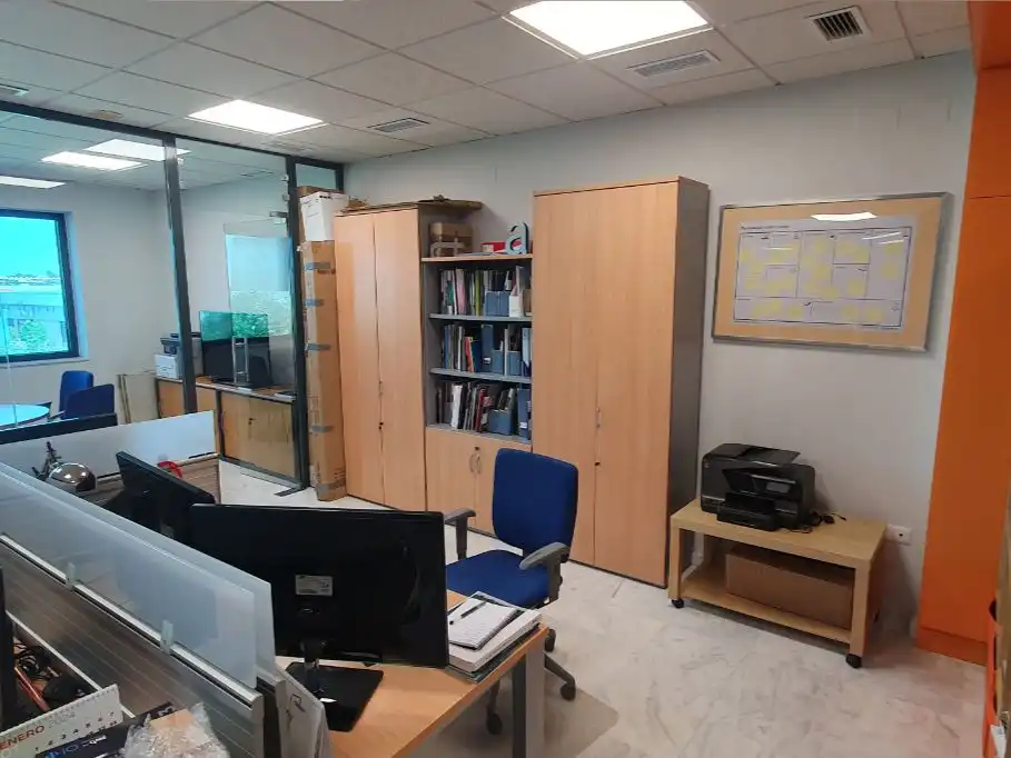 Oficina con ascensor en venta en Calle Industria 3, imagen 8