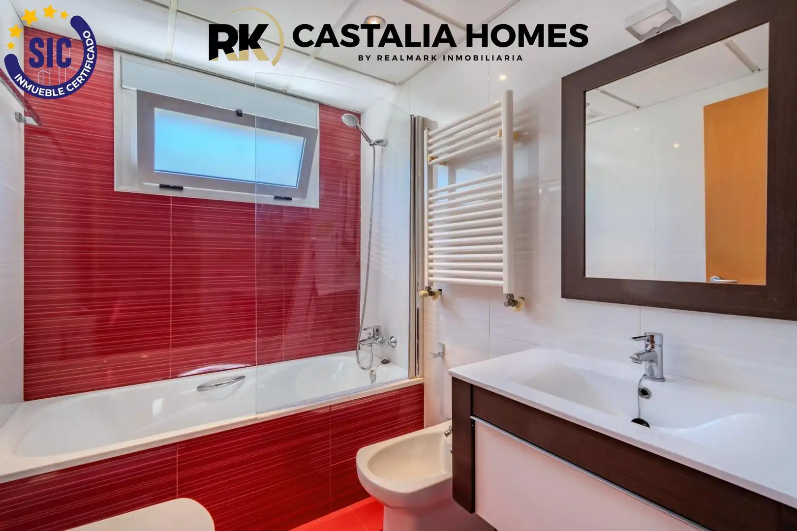 Bany de Casa o xalet en venda en Benicasim / Benicàssim amb Aire condicionat, Calefacció i Jardí privat