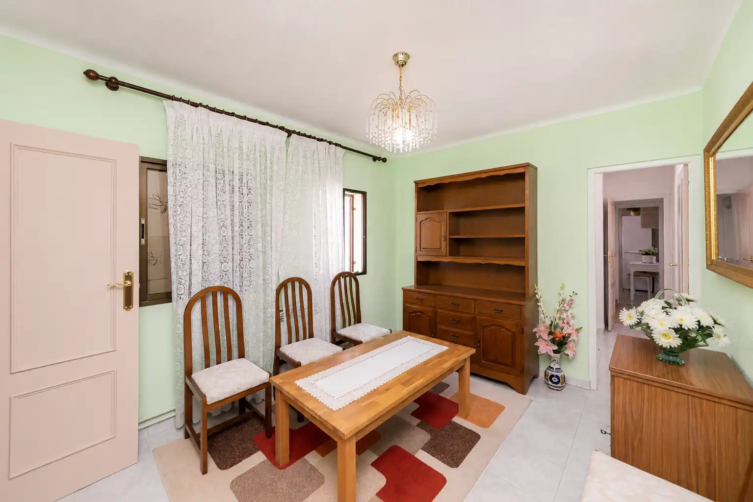 Comedor de Casa o chalet en venta en Pozuelo de Alarcón con Aire acondicionado, Calefacción y Jardín privado