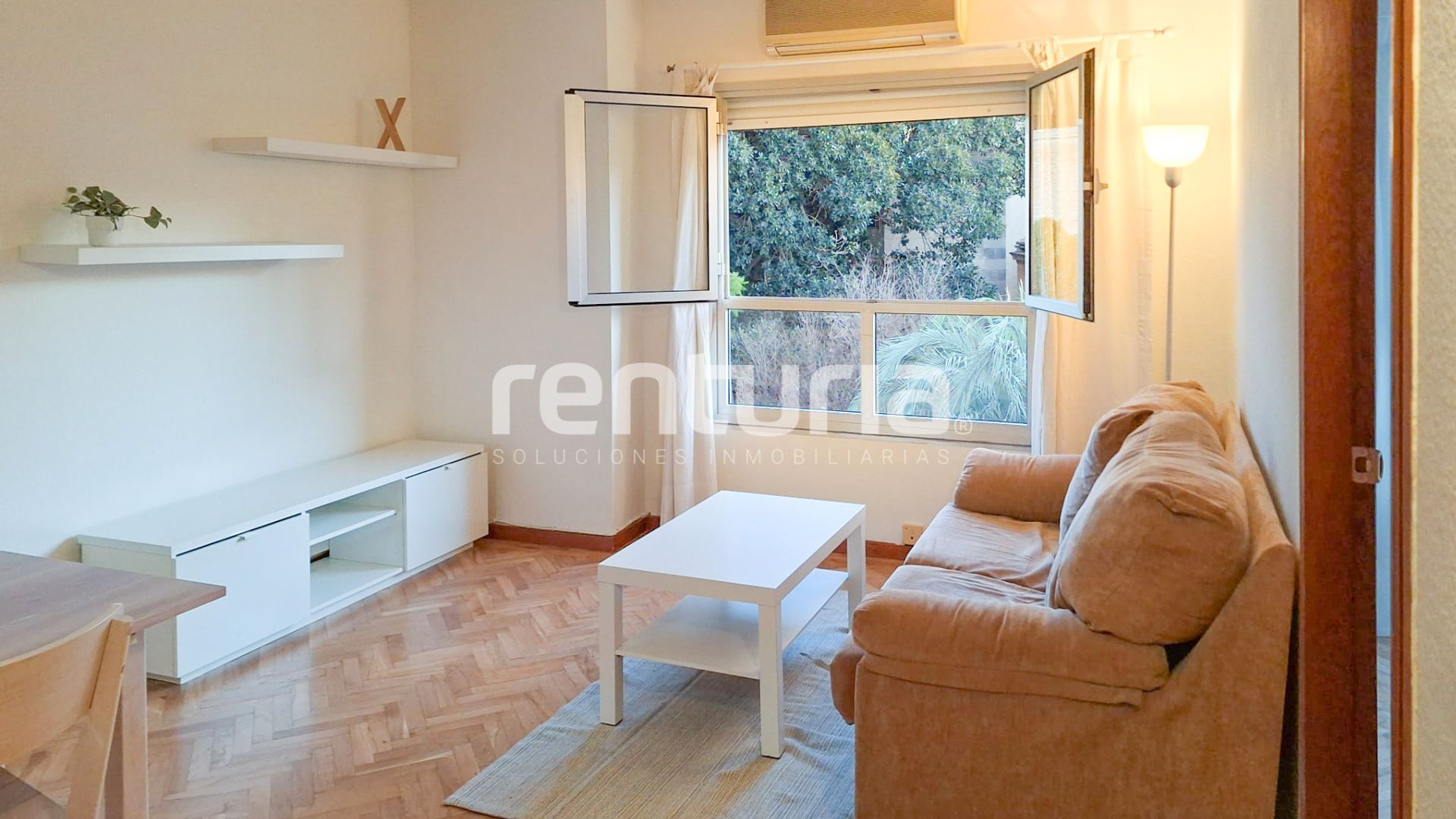 Bedroom of Flat to rent in  Valencia Capital  with Air Conditioner, Parquet flooring and Furnished