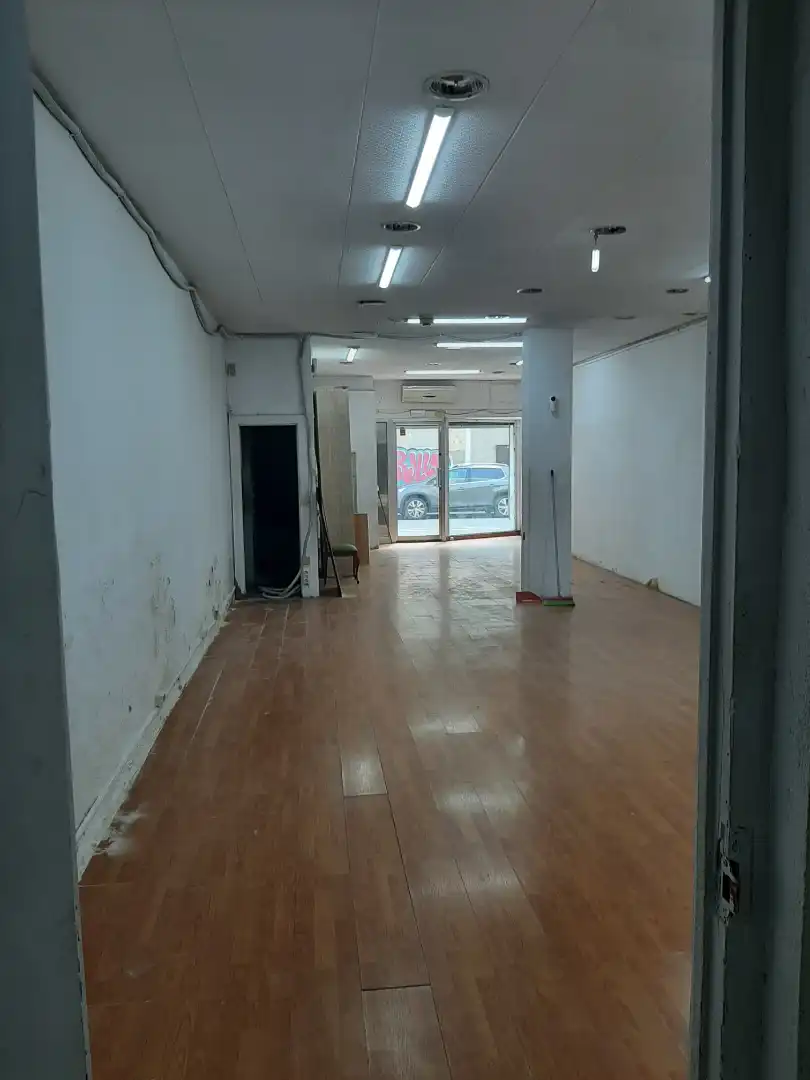 Local en venta en Mataró con Alarma