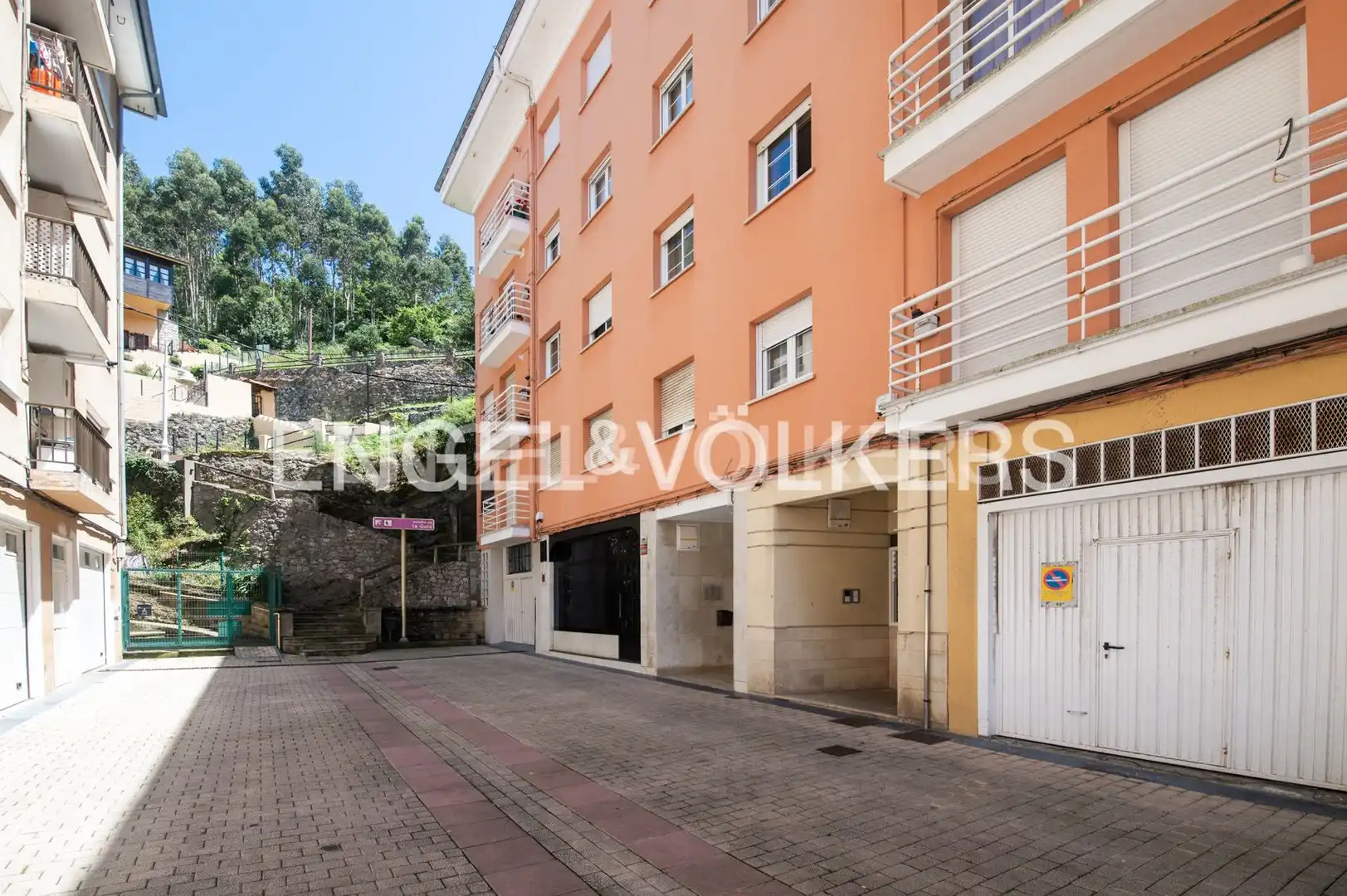 Vista exterior de Piso en venta en Ribadesella con Calefacción