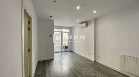 Foto 3 de Piso en venta en De Calàbria, Sant Antoni, Barcelona Capital